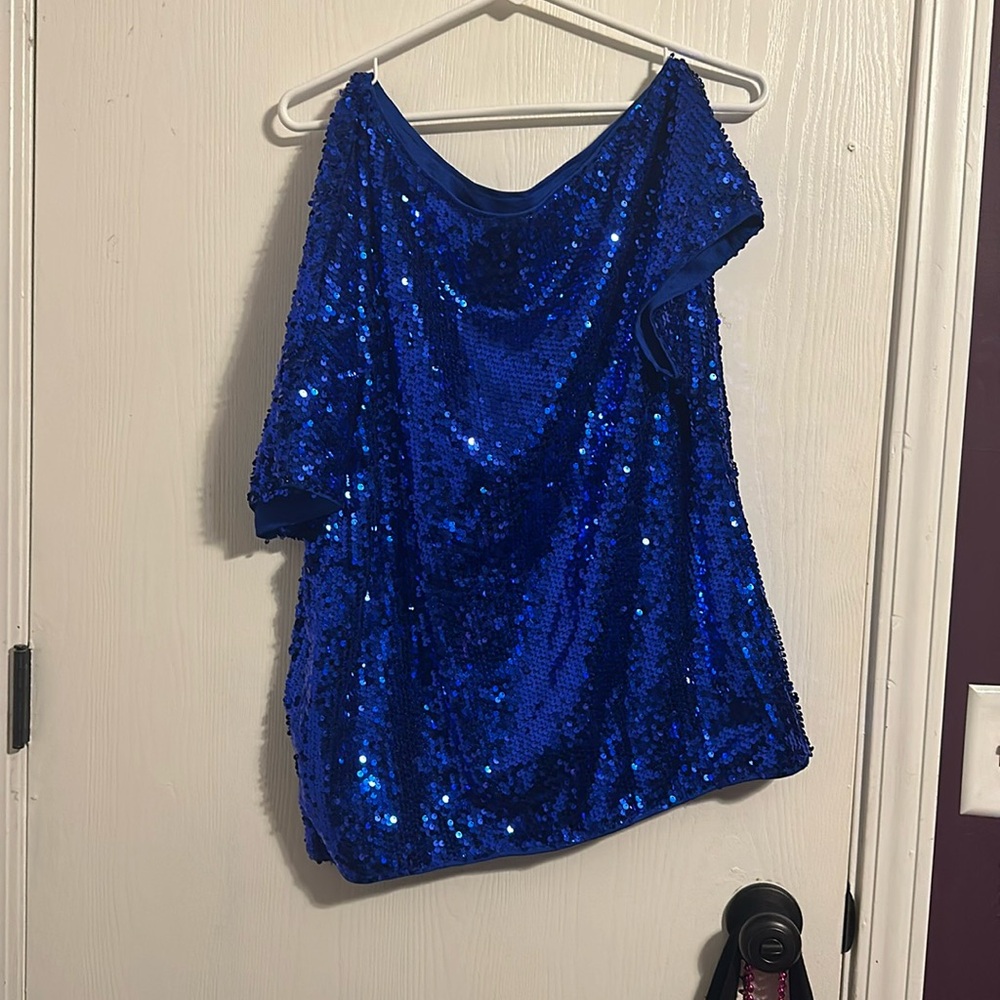 Blue Sparkly top